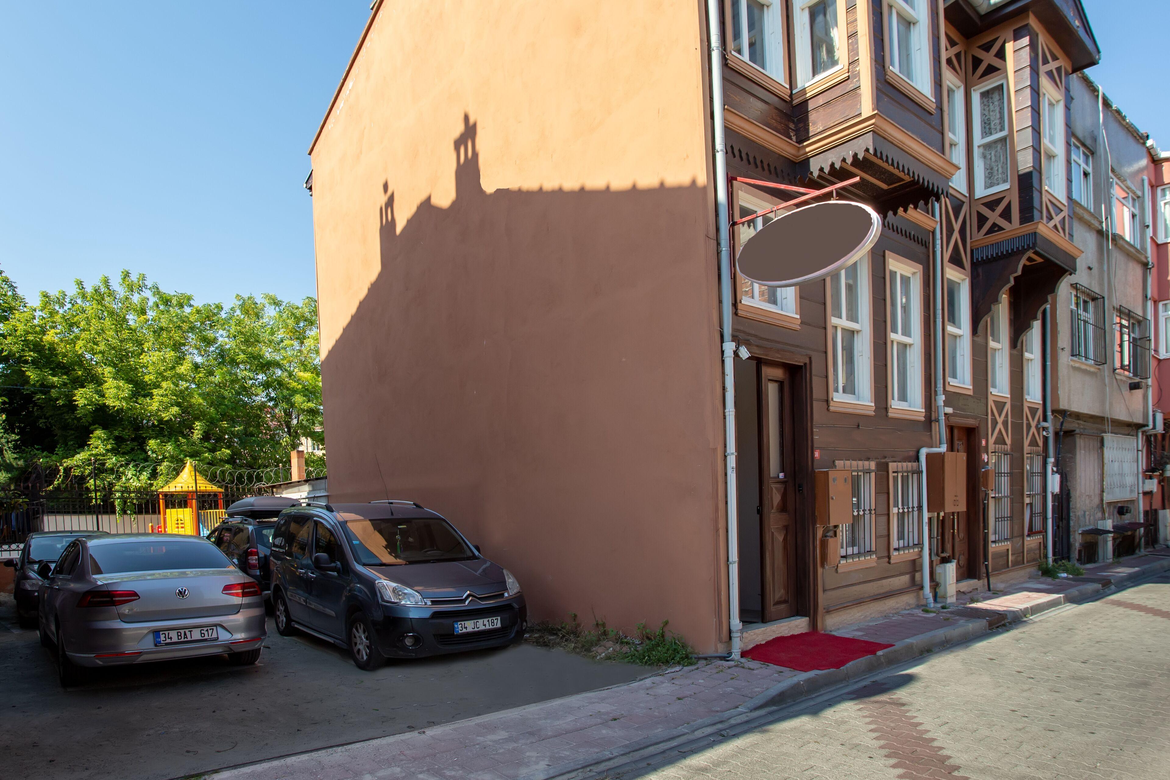 April Hotel - Istanbul — Photos 1